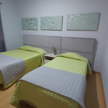 Residencial As Canarias Ponte de Sor Ruang foto